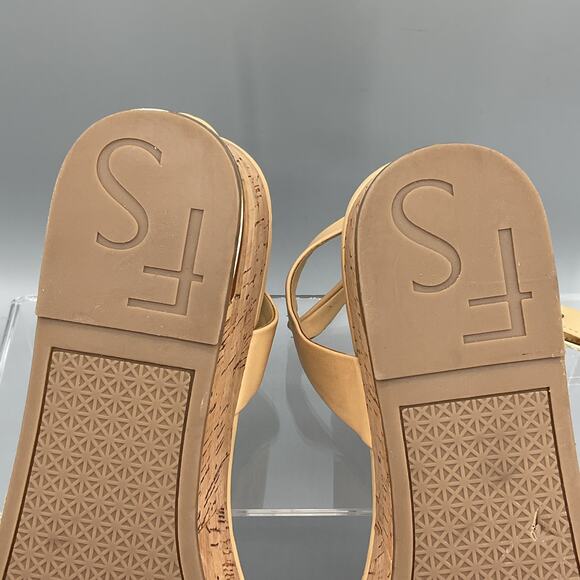 NEW Franco Sarto Women’s Pelma Platform Ankle Strap Sandals Beige Size 11M - Picture 9 of 10